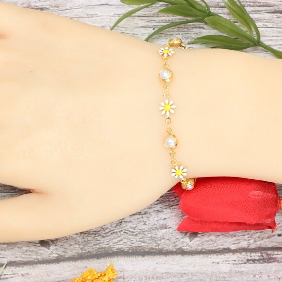 Trendy Bracelet for Girls & Women – Cute, Adjustable & Gift-Ready | MLCRC1140 - Picture 4 of 10